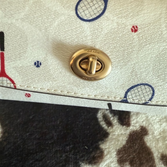 🎾 Coach Tennis Racket Print Sunglasses Case | Like New - Picture 3 of 5